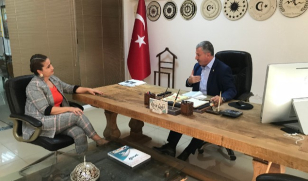 Selçuk Özdağ, Manisa belediye başkan adaylığına göz kırptı!