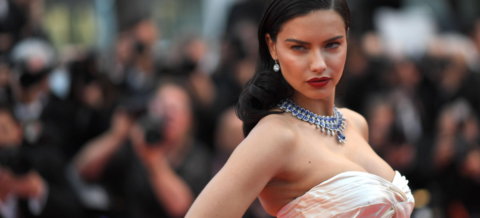 Adriana Lima 'Türk gelini' moduna girdi!
