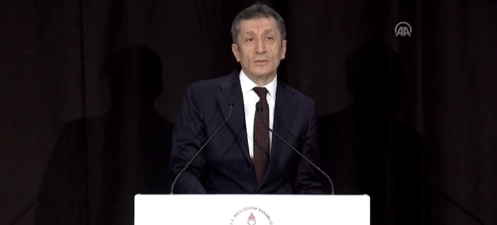 Bakan Selçuk'tan ‘PNS çağı’ uyarısı!