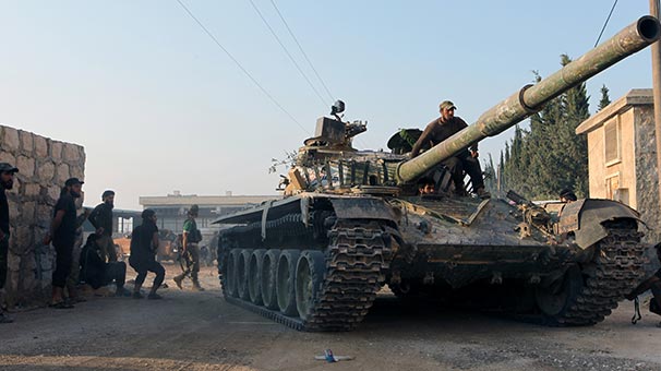 Halep'te Esed'in kuşatması kırıldı