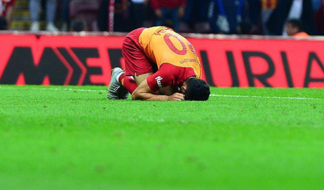 Porto maçı öncesi Emre Akbaba şoku!