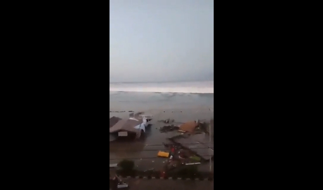 Tsunami böyle vurdu..