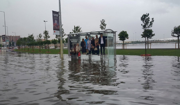 İstanbul için çok kuvvetli yağış uyarısı...