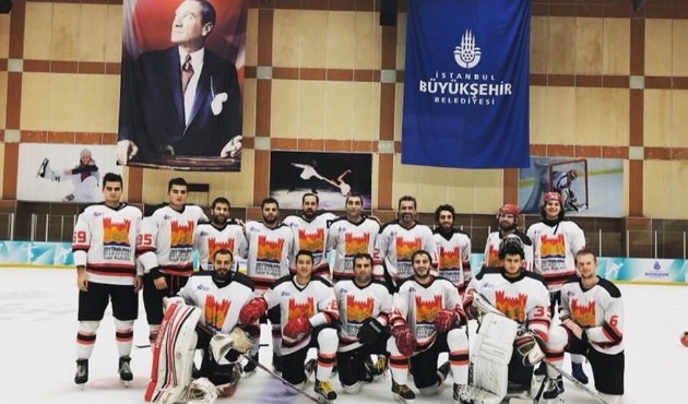 Bulgaristan'da İstiklal Marşı terbiyesizliği...