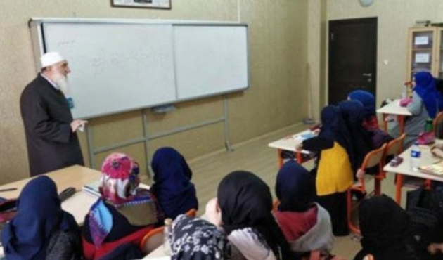 MEB'den 'sarıklı cübbeli ders' iddialarına açıklama