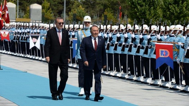 Nazarbayev Külliye'de! Törende dikkat çeken detaylar...
