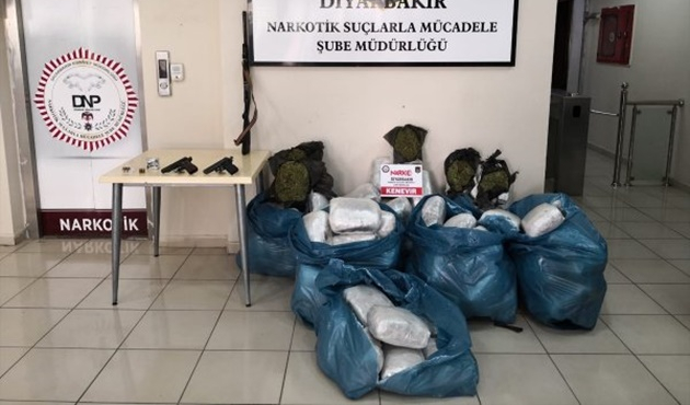 Ahır operasyonunda 111 kilo esrar bulundu!