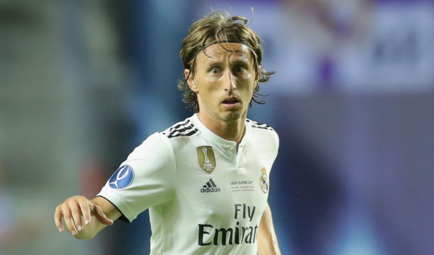 Modric bu kez golleriyle değil telefonuyla olay oldu!
