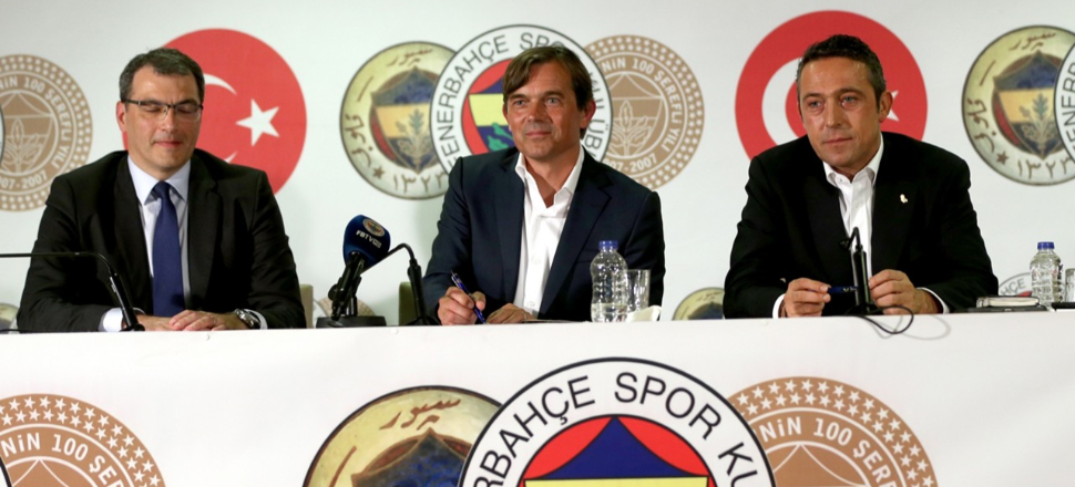 Ali Koç, Phillip Cocu'nun istifasını istedi!