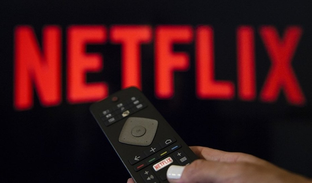 Netflix'in ilk Türk dizisi ertelendi...