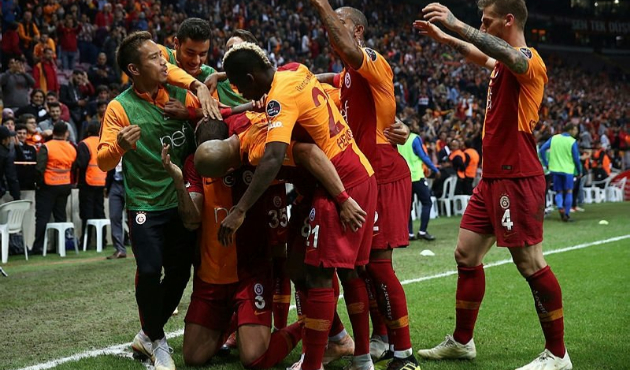 Maç öncesi Galatasaray'a moral!