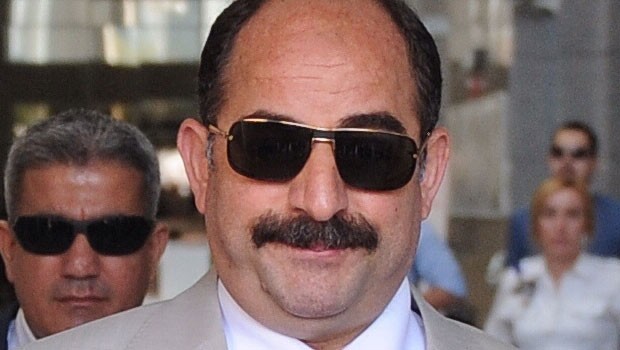 FETÖ'cü Zekeriya Öz'ün imza oyunu!
