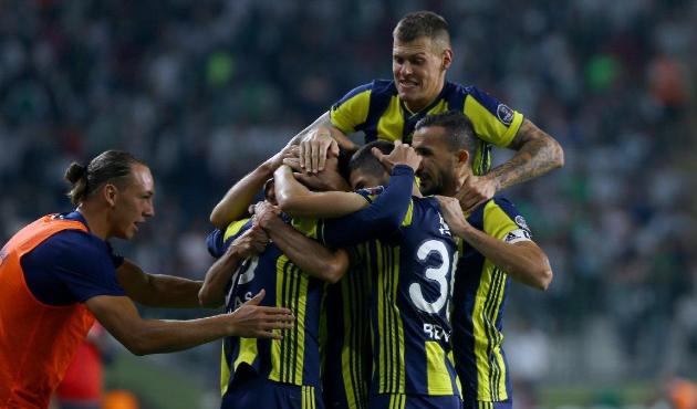 Fenerbahçe evinde Spartak Trnava'yı ağırlıyor!