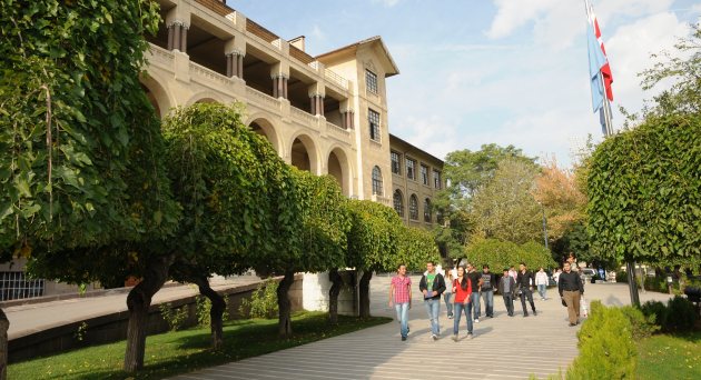 Gazi Üniversitesi'nde 178 personel açığa alındı