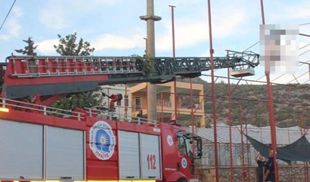 Cansız bedeni demirde asılı kaldı!
