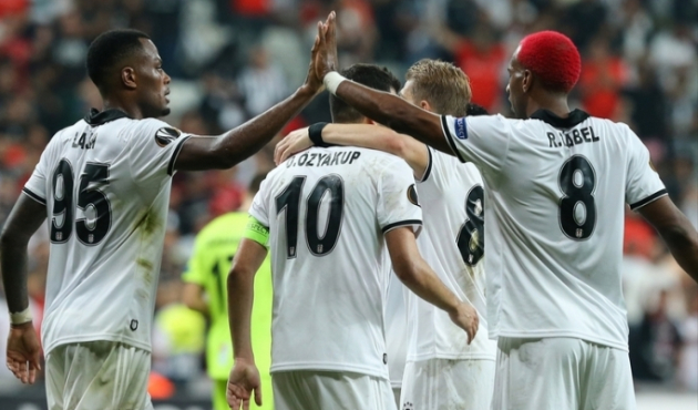 Beşiktaş Konyaspor'a konuk oluyor!
