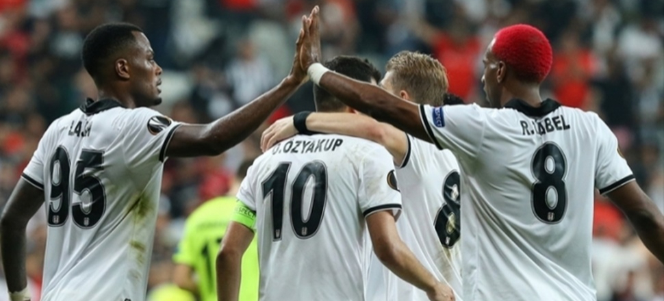 Beşiktaş Konyaspor'a konuk oluyor!