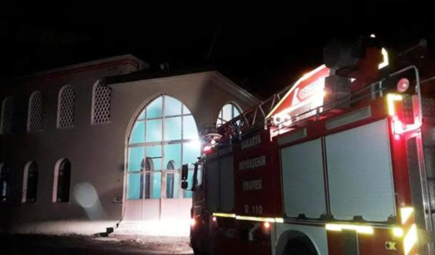 İmam, korkusu nedeniyle kubbede mahsur kaldı!
