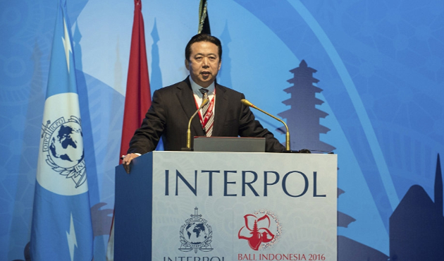 Kaybolan Interpol başkanı Mıng Hong istifa etti...