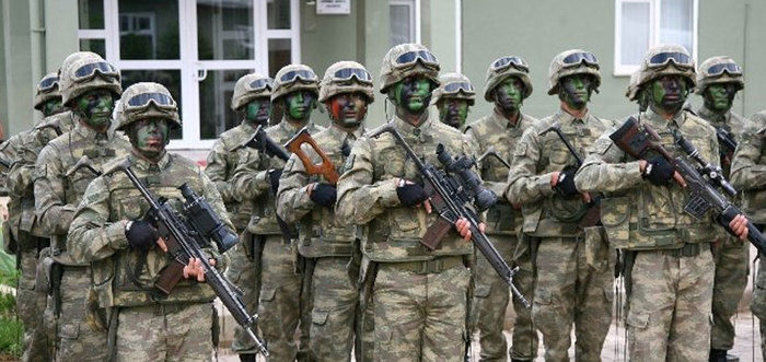Efsane komando tugaylarında bir ilk