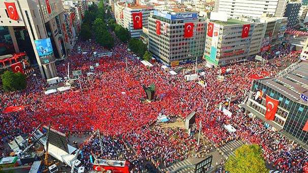 Başkentte demokrasi nöbetine dev final!