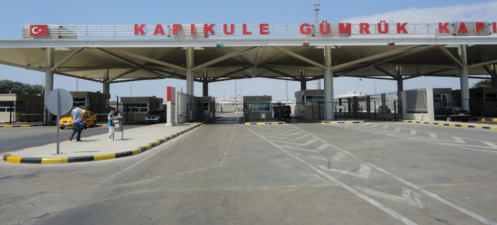 Sınır kapılarında rüşvet operasyonu!