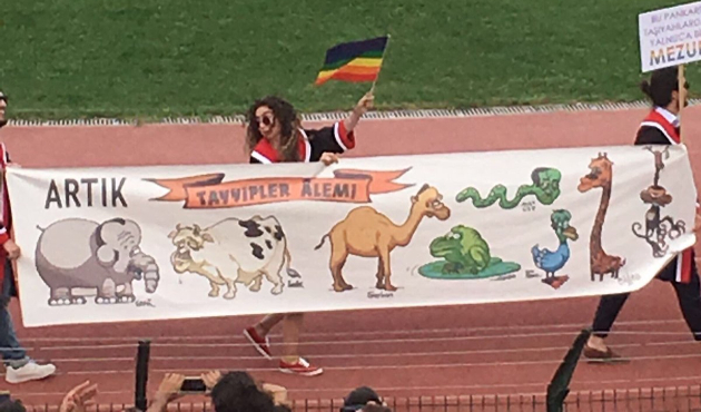Cumhurbaşkanı Erdoğan o öğrencileri çaya davet etti