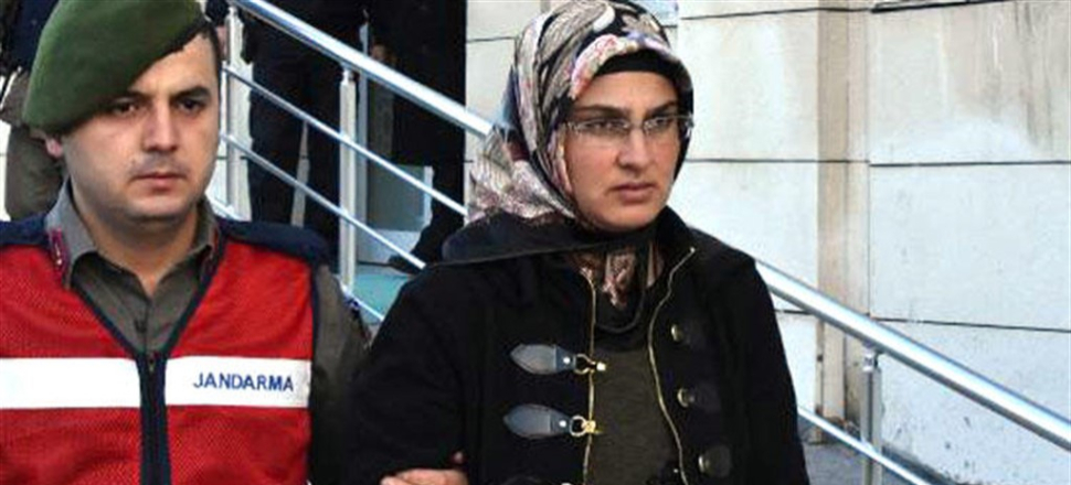 Yasak aşkı ortaya çıkmasın diye kocasını öldürttü!