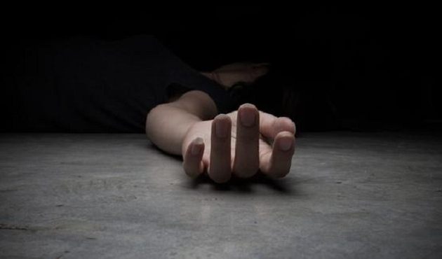 3 genç kız boğazlarından bıçaklanmış halde bulundu