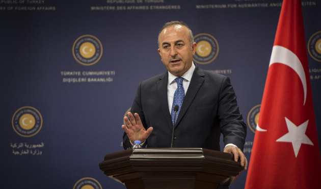 Terör yandaşına canlı yayında tokat gibi cevap!