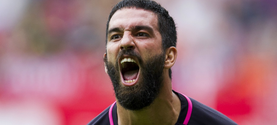 Ünlü isim, Arda Turan'ı kafes dövüşüne davet etti!