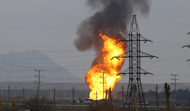 Nijerya'da petrol boru hattında iki patlama: 19 öl