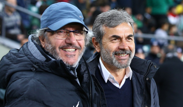 Mustafa Reşit Akçay, Kocaman'dan özür diledi!