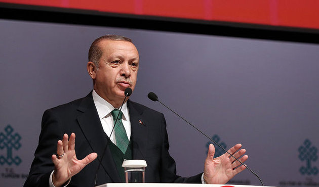 Atatürk Kültür Merkezi projesinin tanıtımında ünlü yağmuru!