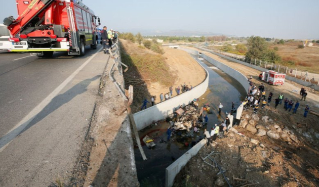 İzmir'de katliam gibi kaza! Şoför sabıkalı çıktı