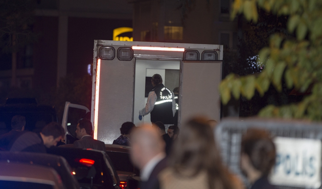 Türk polisi Suudi konsolosluğuna girdi...