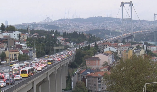 15 Temmuz Köprüsü'nde intihar girişimi!