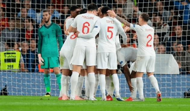 İngiltere, İspanya'yı devirdi!