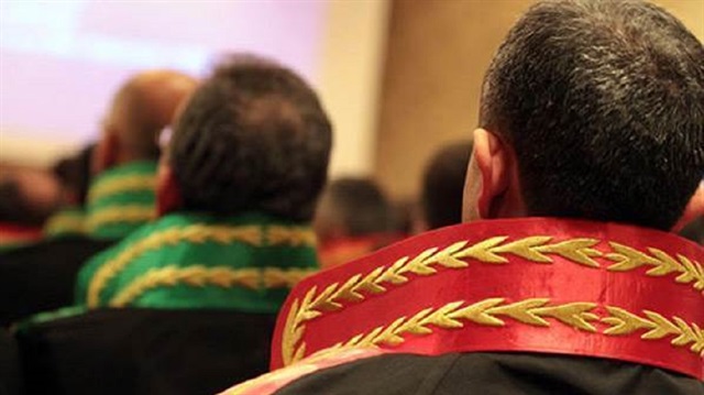 297 hakim ve savcı firarda