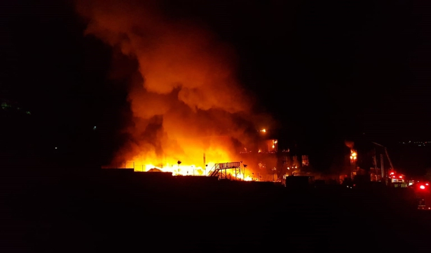 Bursa'da sanayi sitesinde büyük yangın...