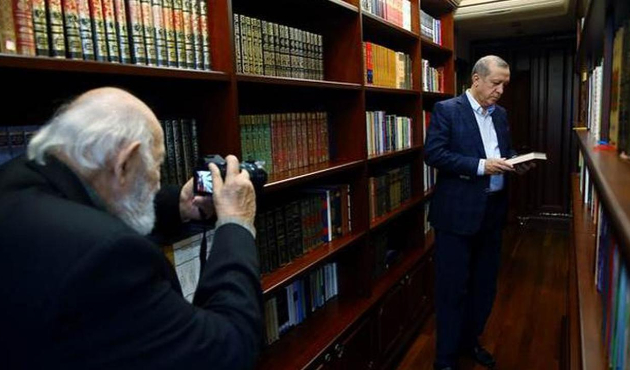 "Objektifiyle tarih yazan Ara Güler'i..."