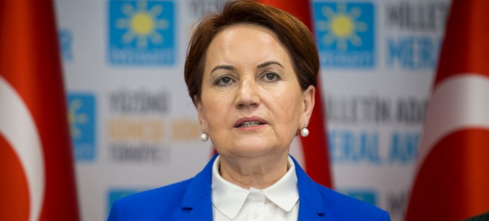 Peş peşe istifalar sürüyor! Şimdi de 39 kişi...