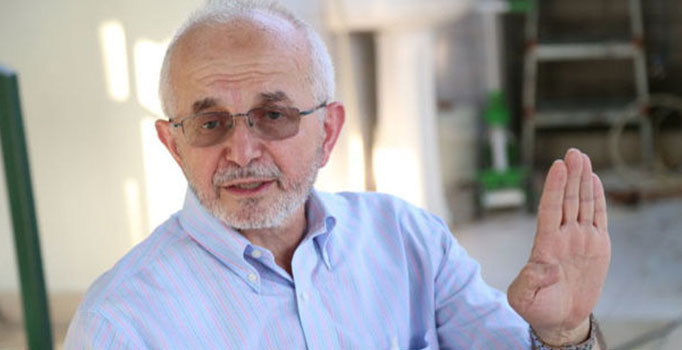 Teslim ol çağrısı kurtaramadı... FETÖ'nün firari imamı Adil Öksüz'ün kayınpederi tutuklandı