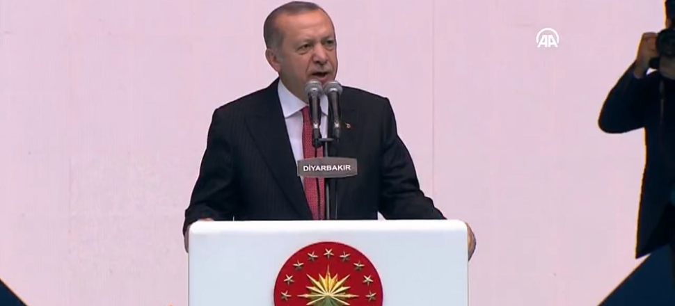 Erdoğan'dan Diyarbakır'da flaş mesajlar!
