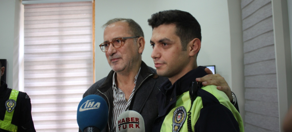 Fatih Altaylı kameralar önünde o polisten özür diledi!