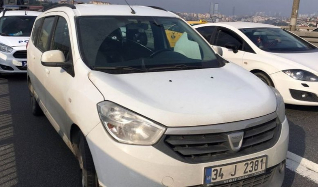 Aracıyla seyir halindeyken omuzundan vuruldu!