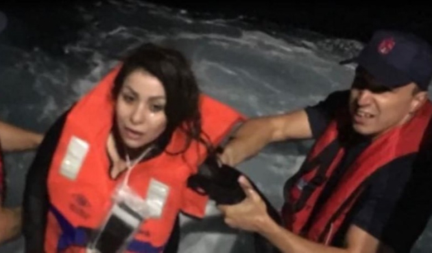 Bodrum açıklarında 30 kişiyi taşıyan tekne battı!
