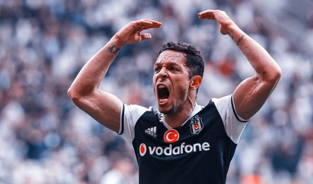 Beşiktaş'ta bomba transfer iddiası!