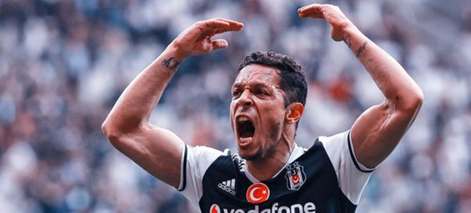 Beşiktaş'ta bomba transfer iddiası!