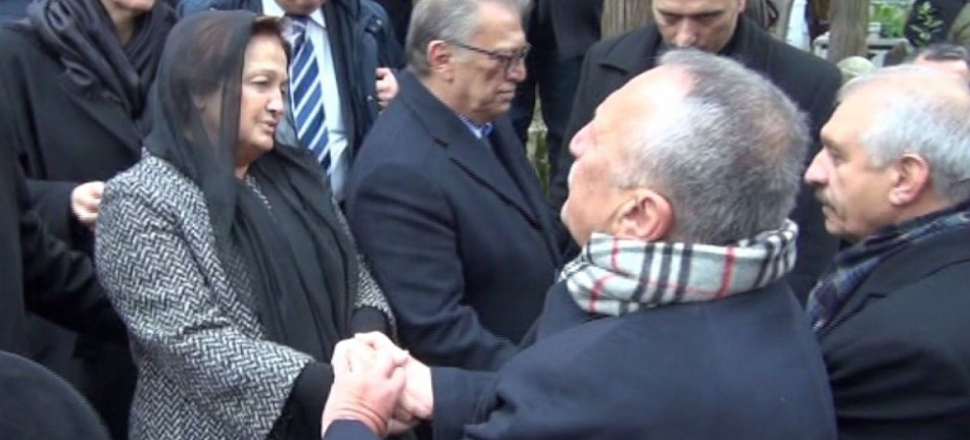 "Uçağın merdivenine geldiğimizde bir şeyler olduğunu anladım..."